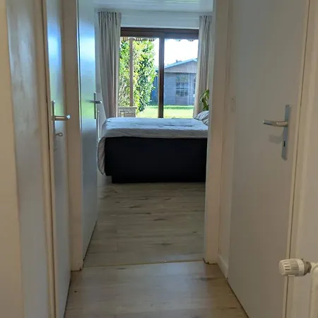 Cozy With Private Bathroom And Terrasse Hilden